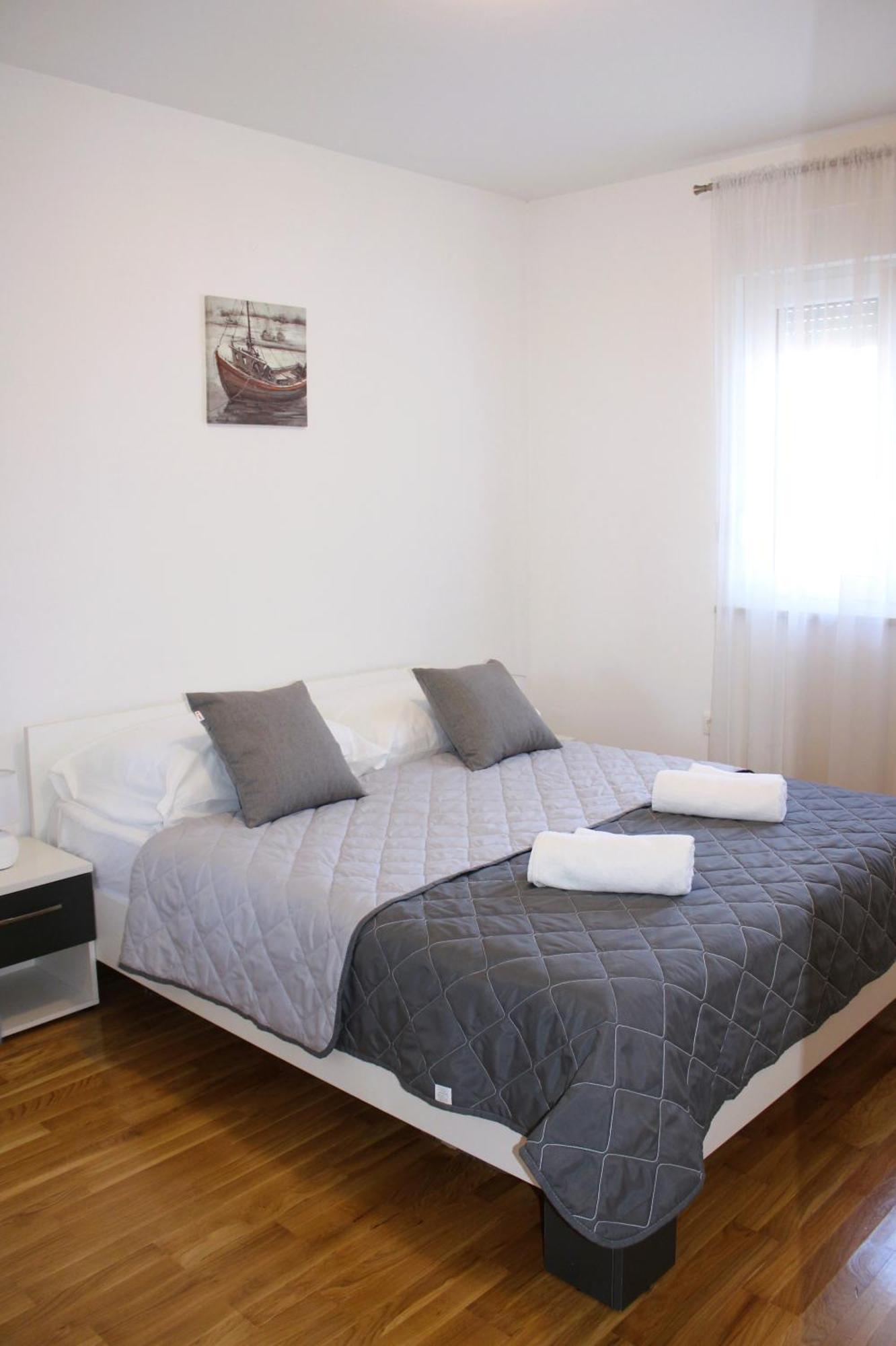 Vinko Apartment *