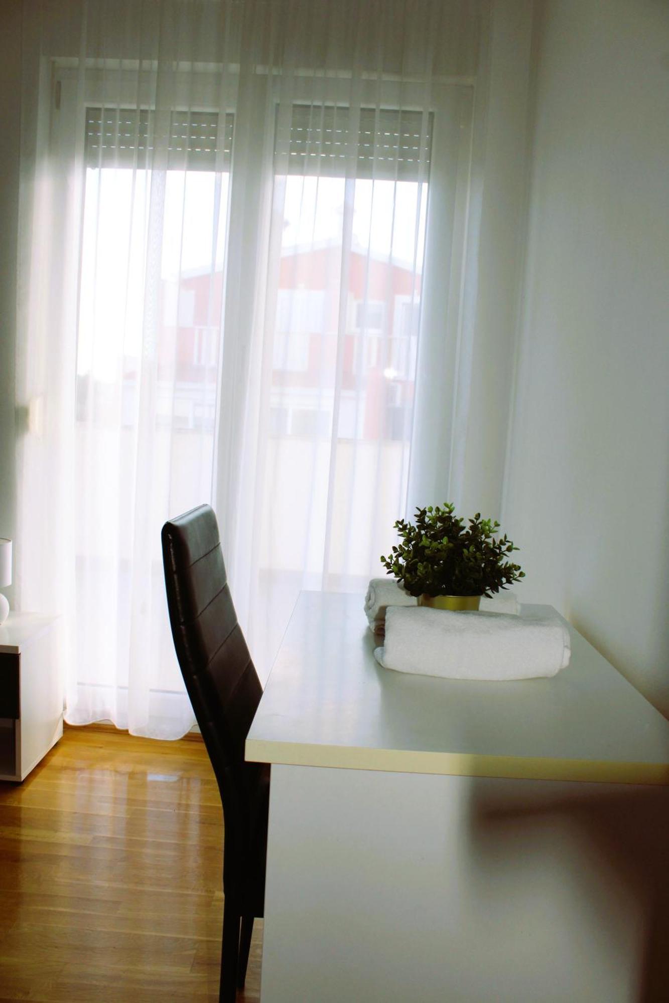 Vinko Apartment *